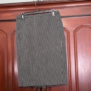 Merona Black & White Lined Back Zipper Skirt Size 6
